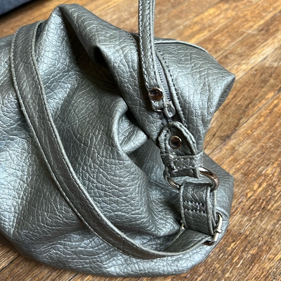 Nine West large shoulder bag textured faux leather gray green - Picture 9 of 14